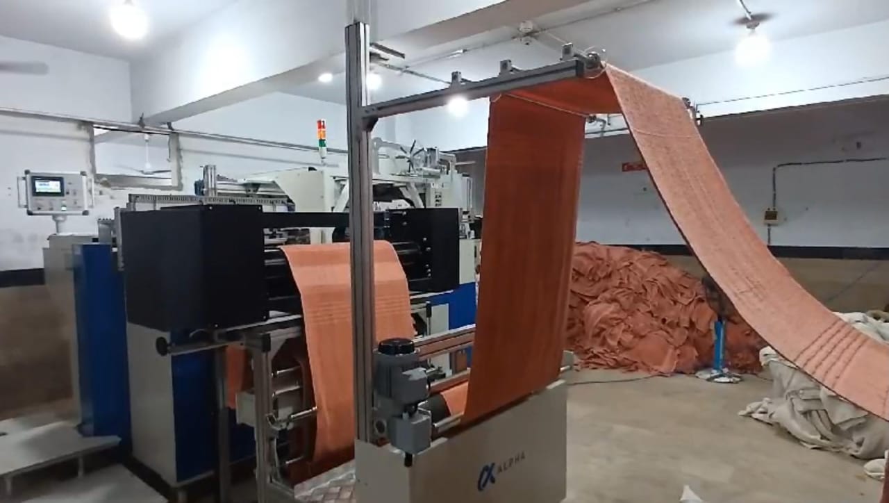 Alpha Auto Cross Hemming Machine Powered by Bando